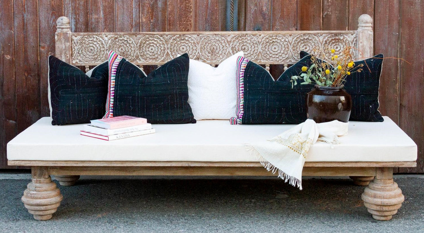 Hand Carved Indian Mughal floral White Washed Charming Daybed