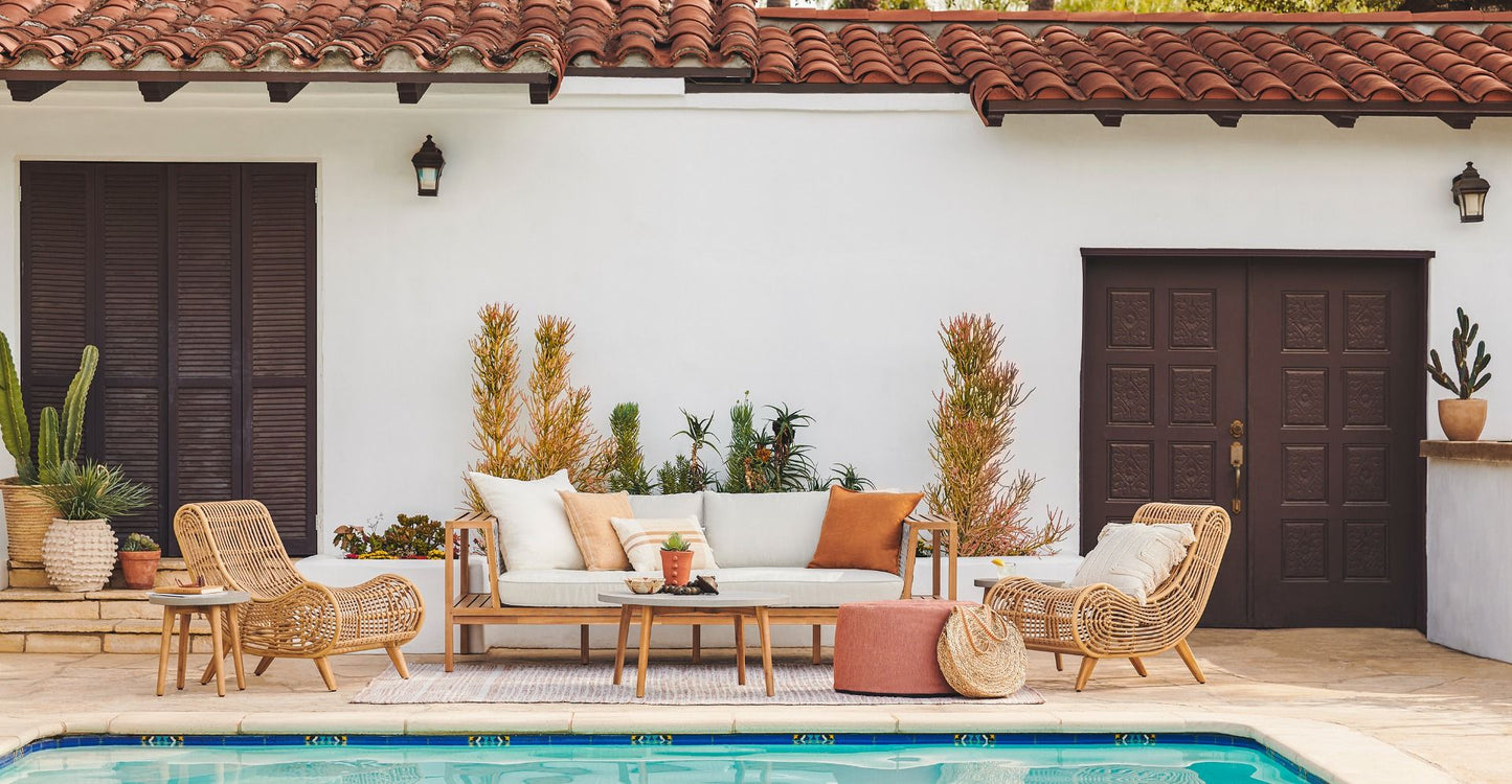 AKI Rattan Lounge Chair