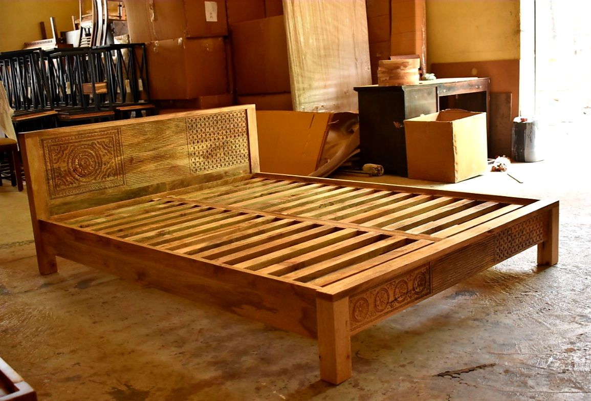 Vivid Sahara Contemporary Mango Wood Bed