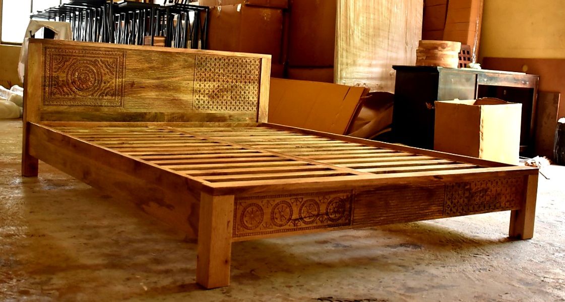 Vivid Sahara Contemporary Mango Wood Bed