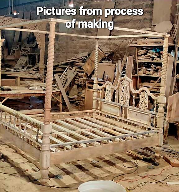 Mace Indian Hand Carved Wooden Colonial Posters Platform Bed – handcrafted solid wood furniture