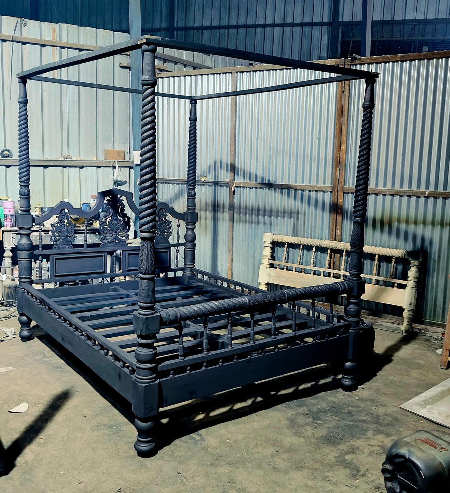 Mace Indian Hand Carved Wooden Colonial Posters Platform Bed – handcrafted solid wood furniture