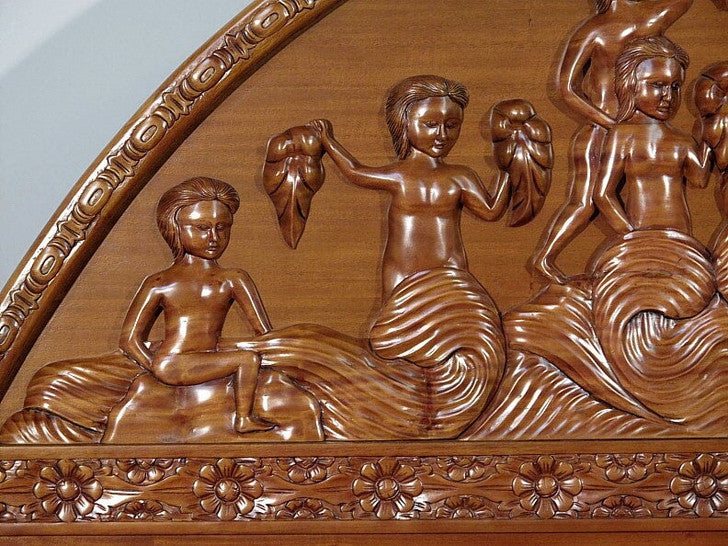 Daze Hand Carved Gothic Bed