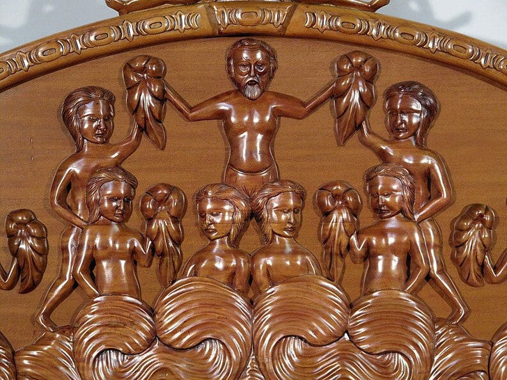 Daze Hand Carved Gothic Bed