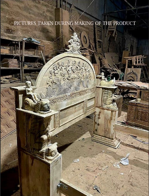 Daze Hand Carved Gothic Bed