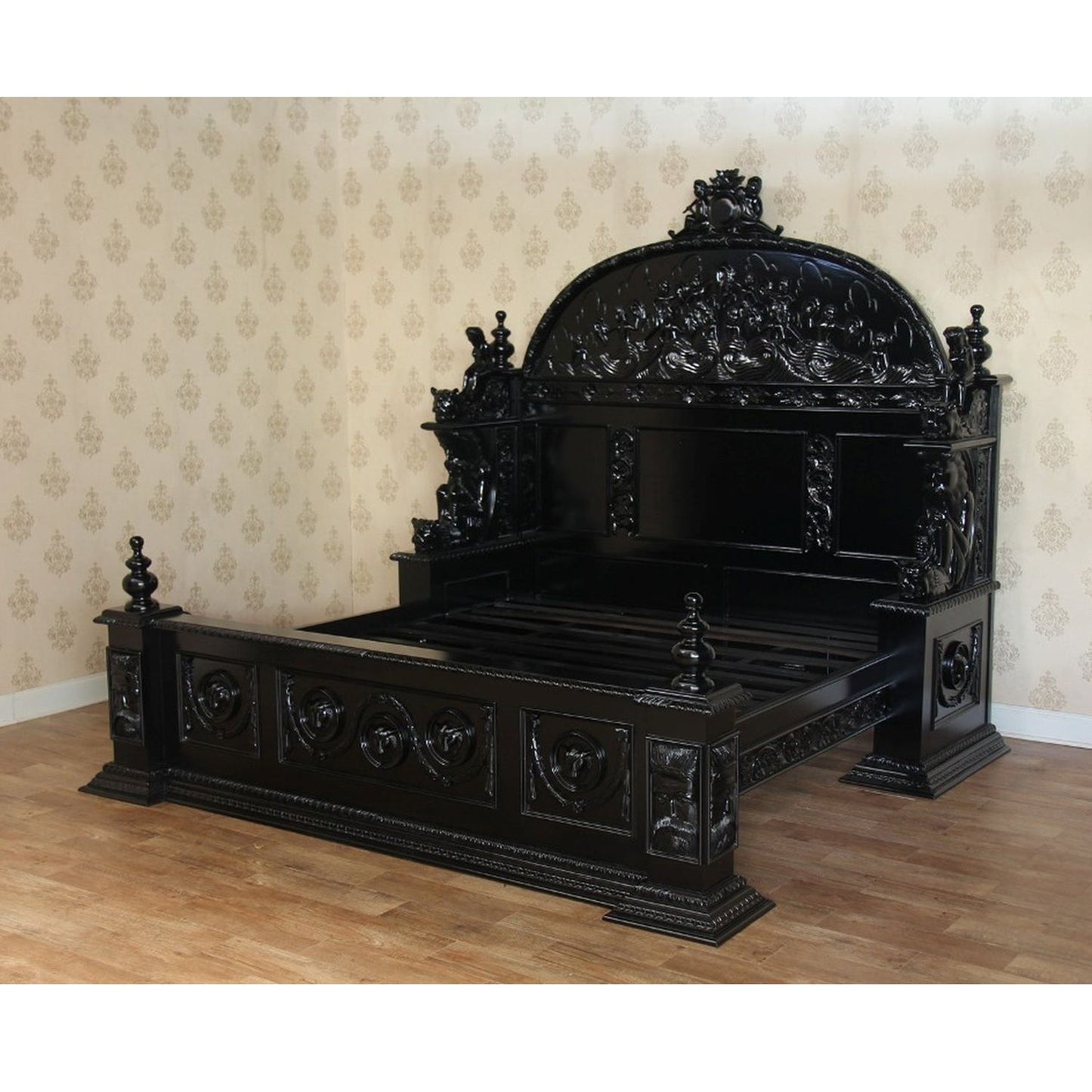 Daze Hand Carved Gothic Bed