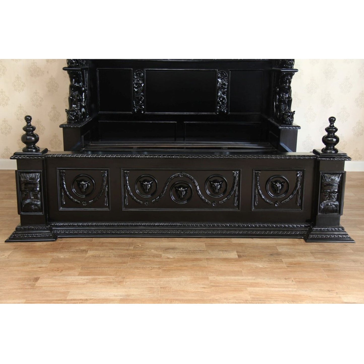 Daze Hand Carved Gothic Bed