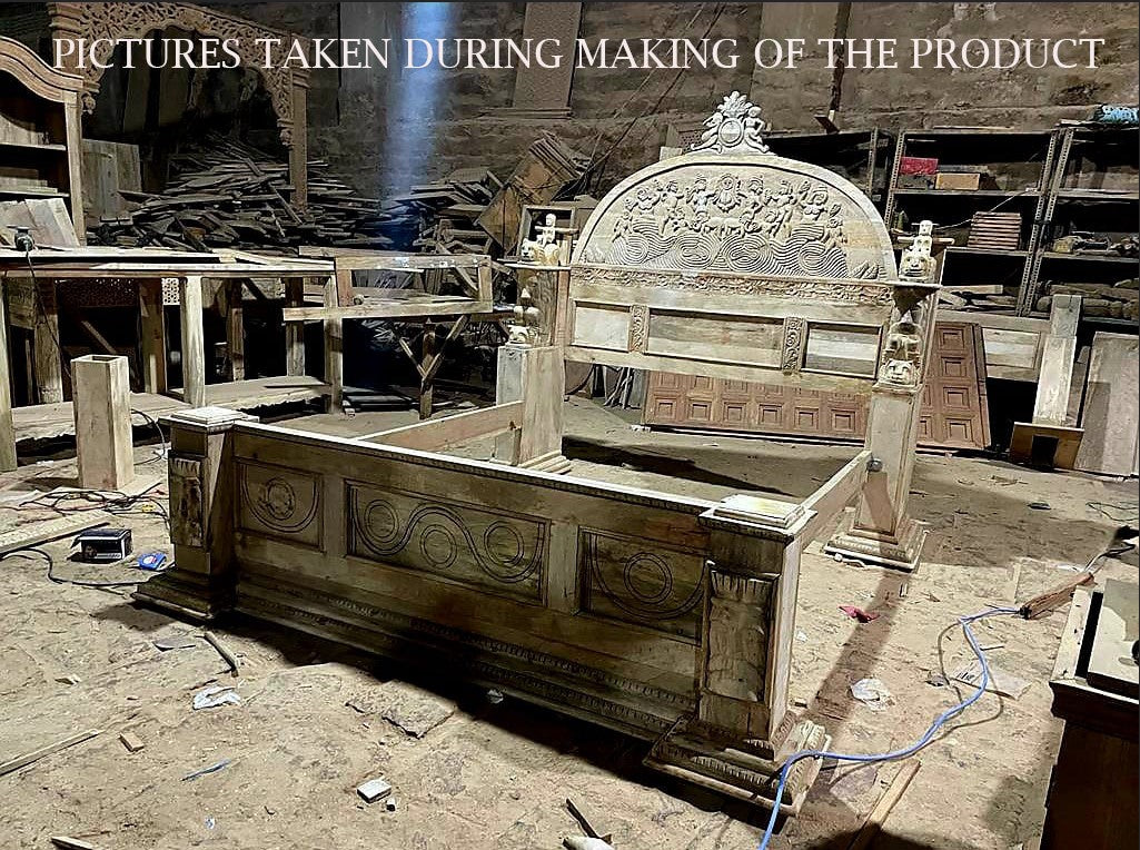 Daze Hand Carved Gothic Bed