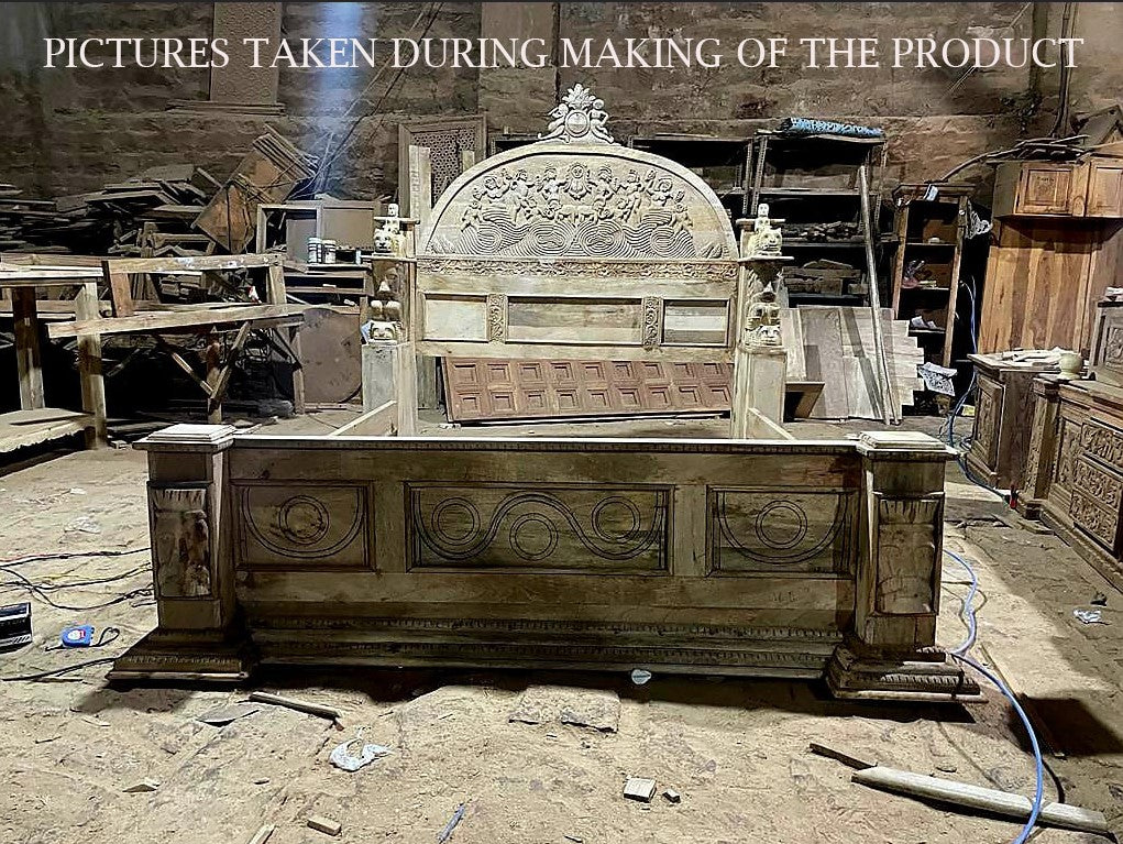 Daze Hand Carved Gothic Bed