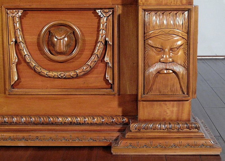 Daze Hand Carved Gothic Bed