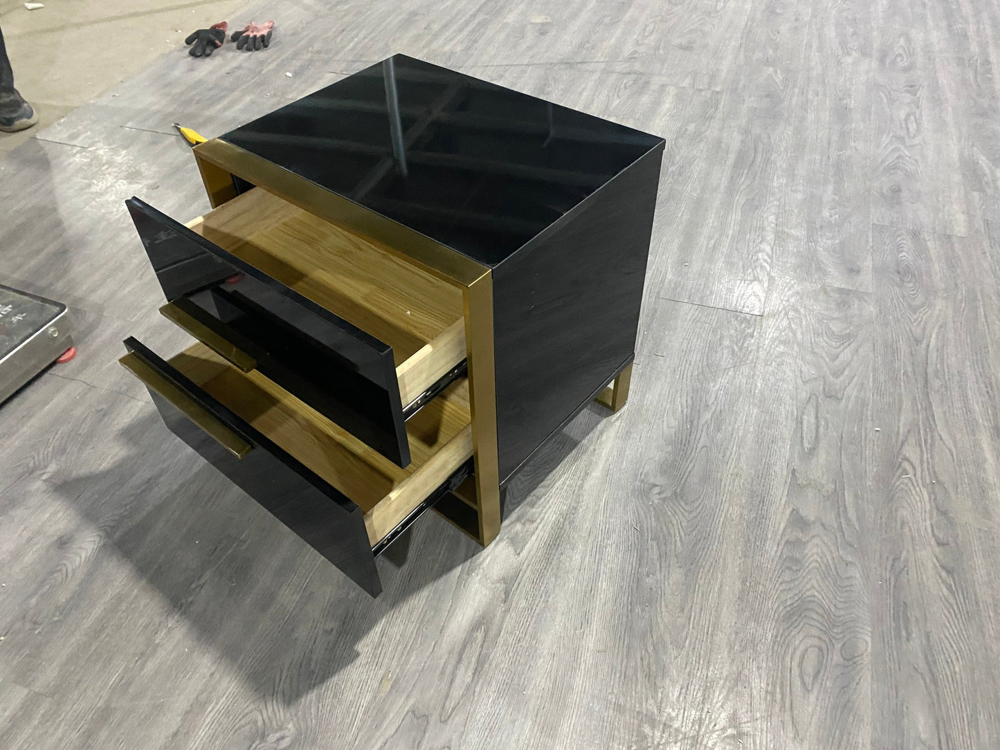 HFNS5 Upholstered Bedside Bed Table