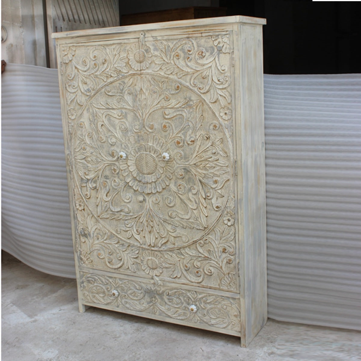 Indian Hand Carved Floral Design Solid Wooden Wardrobe/ Armoire
